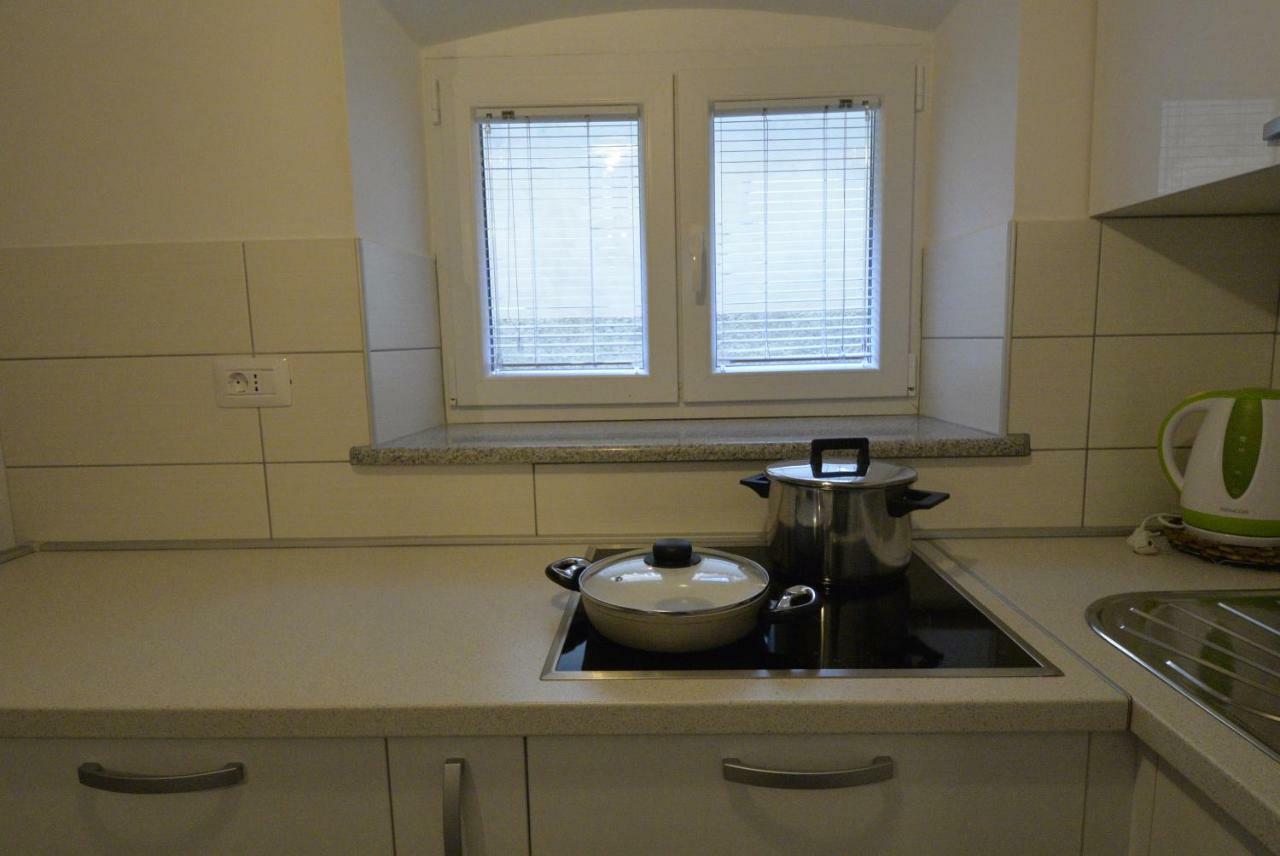 Apartments And Rooms Oliva Cres Zewnętrze zdjęcie