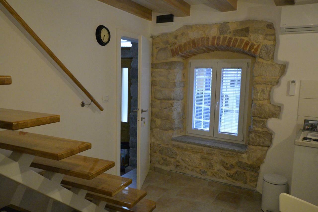 Apartments And Rooms Oliva Cres Zewnętrze zdjęcie